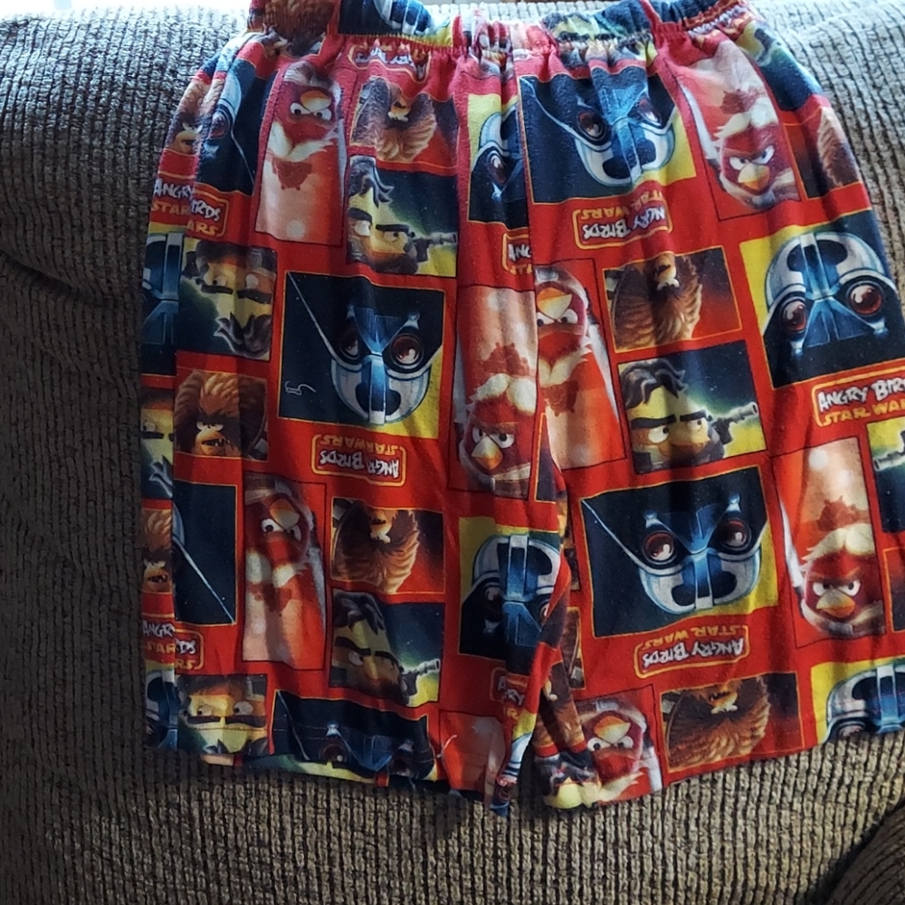 Angry bird Star Wars pajama shorts Size medium